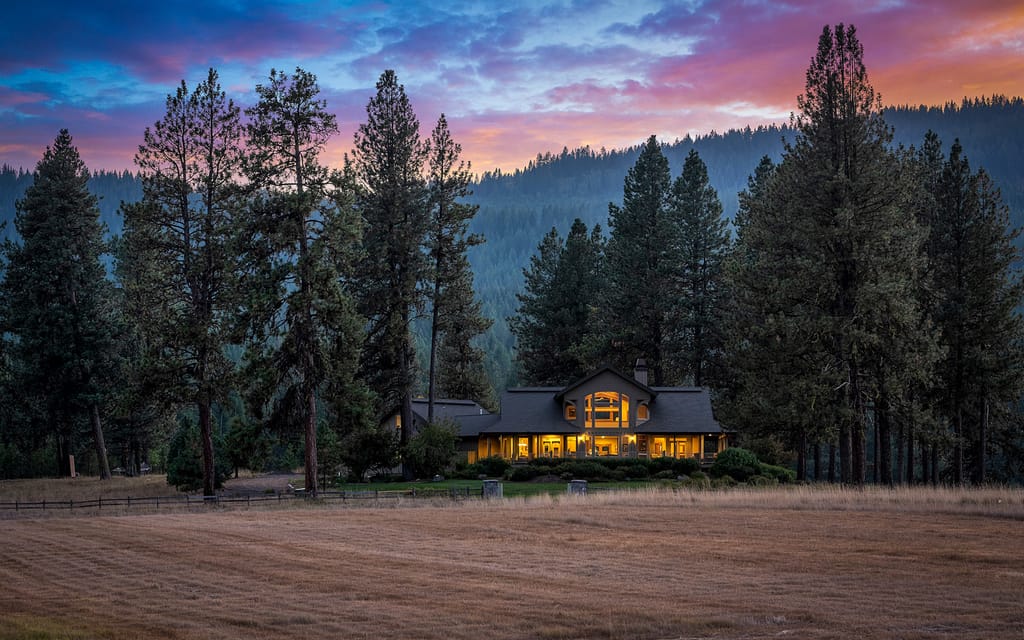 Mountain lodge in New Meadows, Idaho photographed by Blu Fish Photography